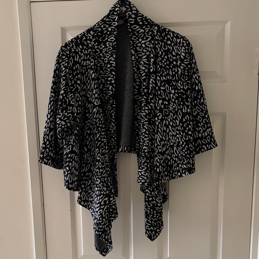 Sz 16 plus Leopard Print Open Front Cardigan